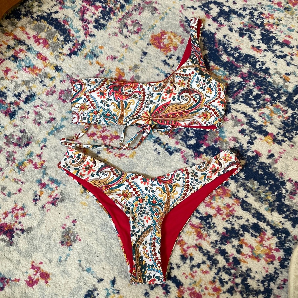 Zaful One Shoulder Reversible Bikini
